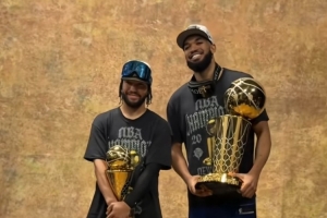 重磅黑白篮球nba进球集锦_重磅黑白篮球nba进球集锦在线观看_免费看直播赛事报道